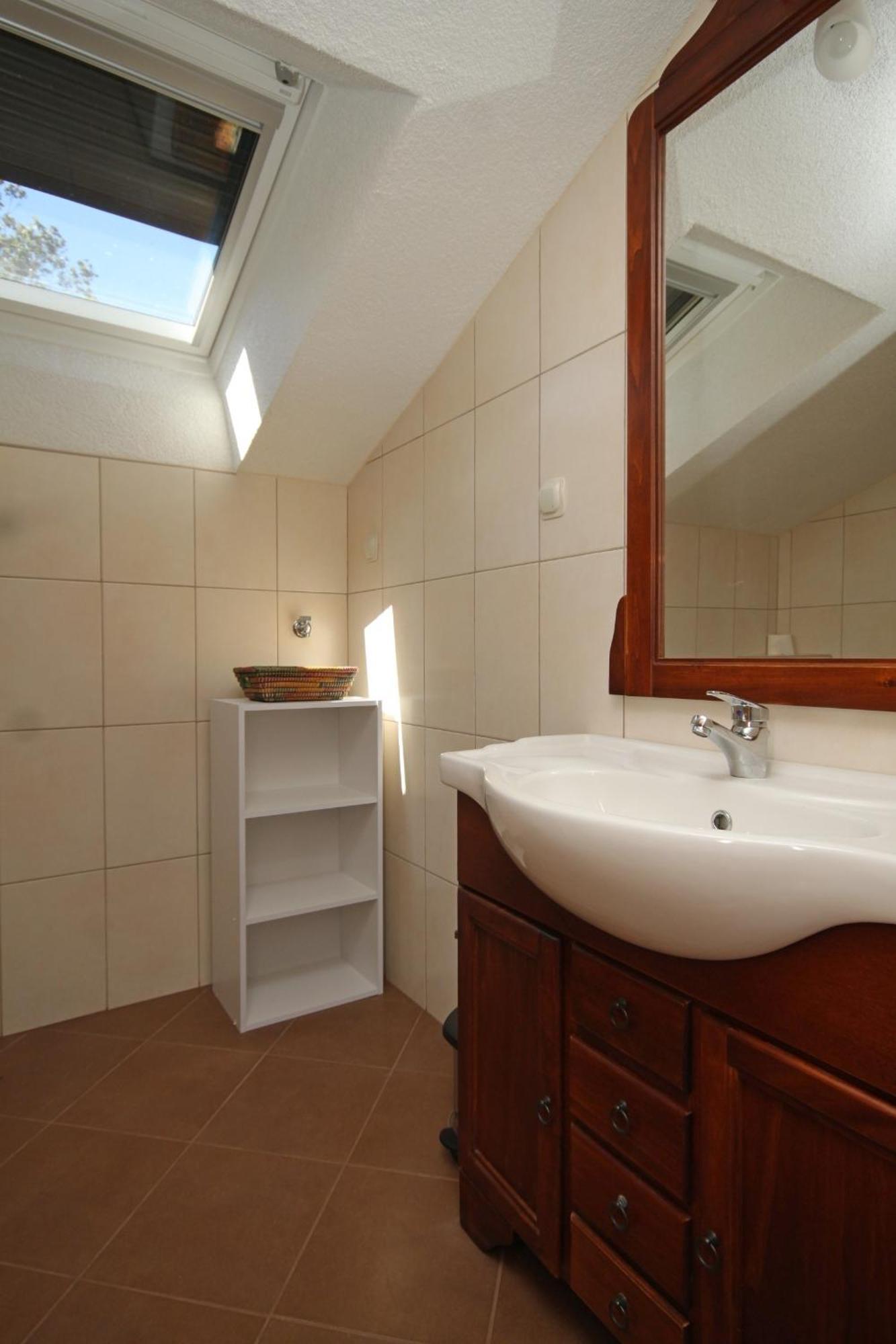 ילסה Seaside Secluded Apartments Cove Karkavac - Scedro, Hvar - 8801 חדר תמונה