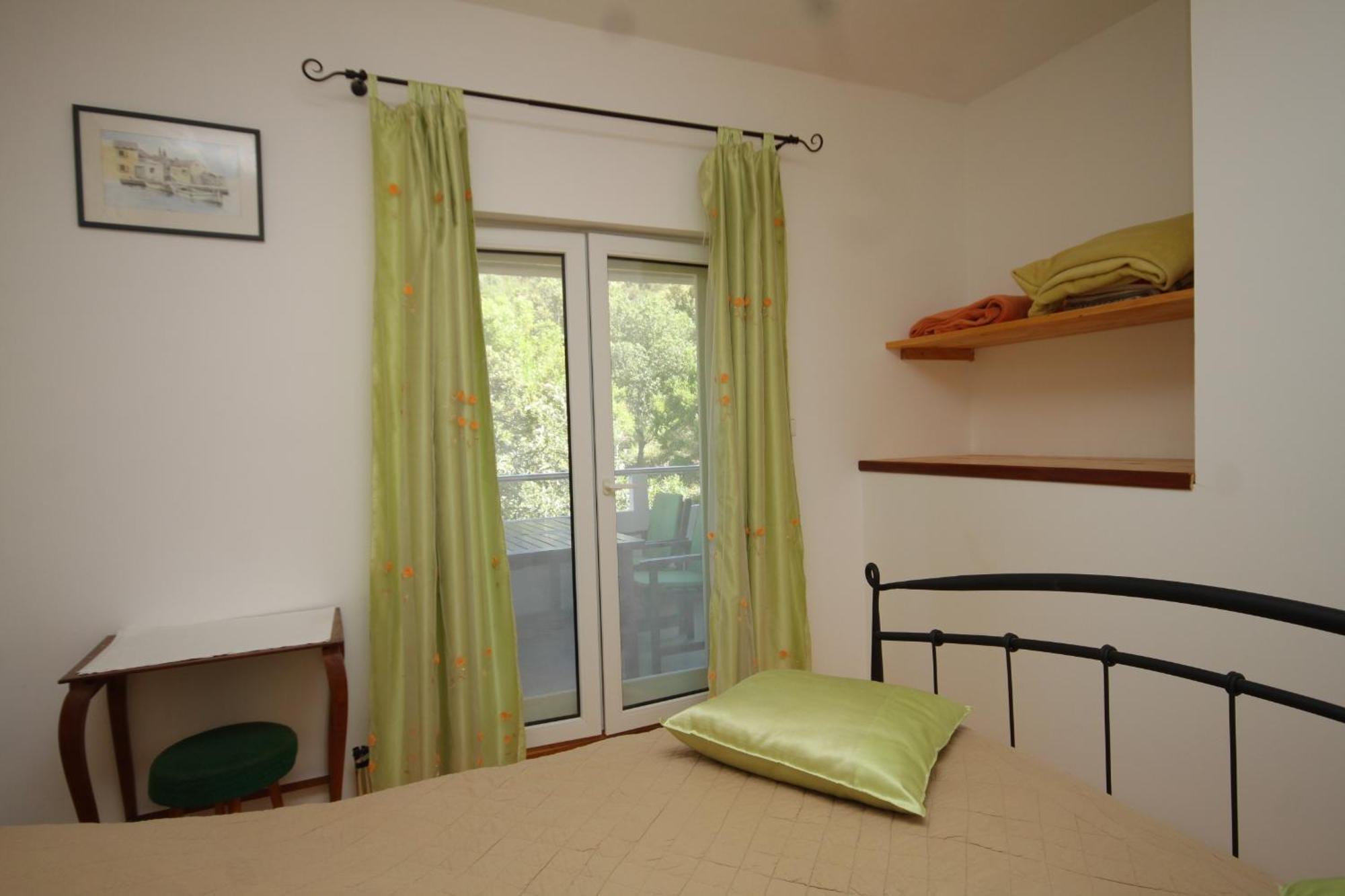 ילסה Seaside Secluded Apartments Cove Karkavac - Scedro, Hvar - 8801 חדר תמונה