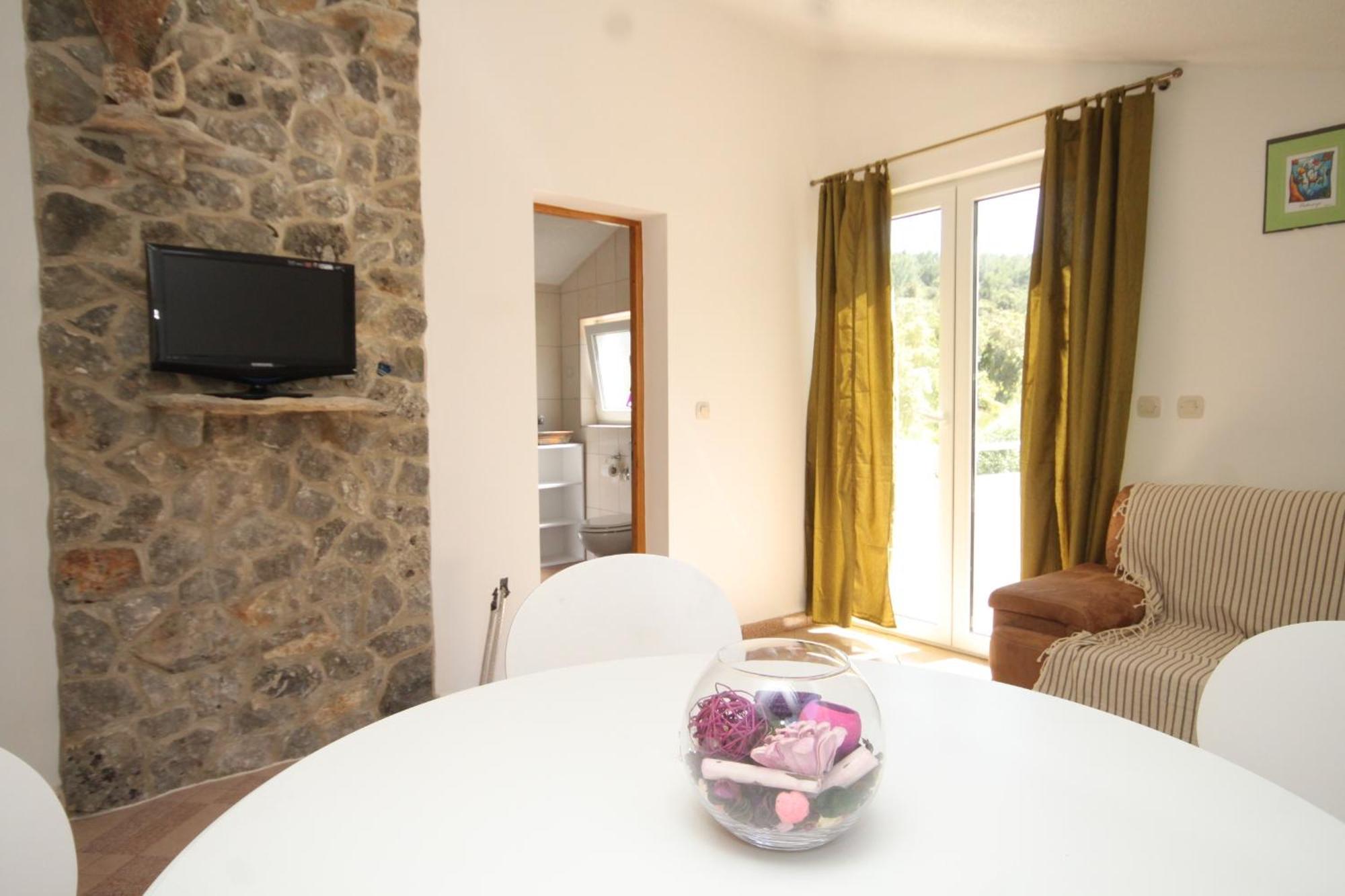 ילסה Seaside Secluded Apartments Cove Karkavac - Scedro, Hvar - 8801 חדר תמונה